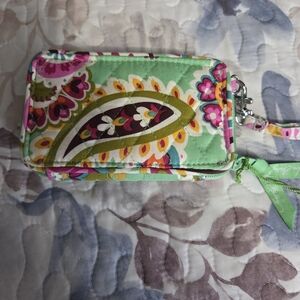 NWT Vera Bradley Floral Quilted Wristlet